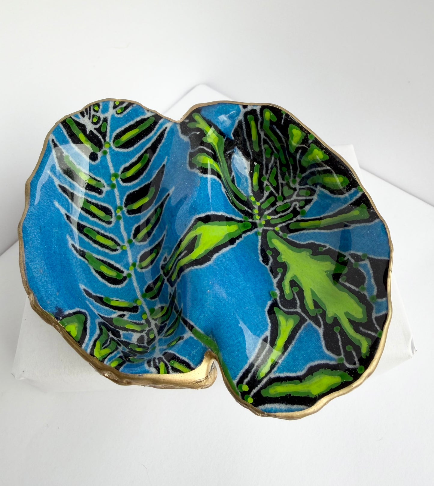 Decoupage Oyster Palms