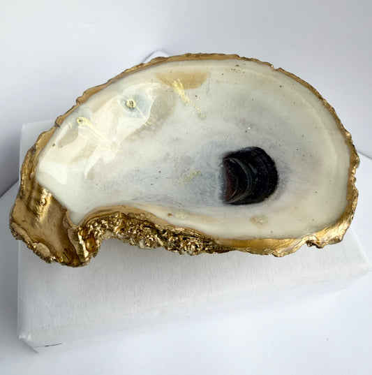Natural Oyster Dish