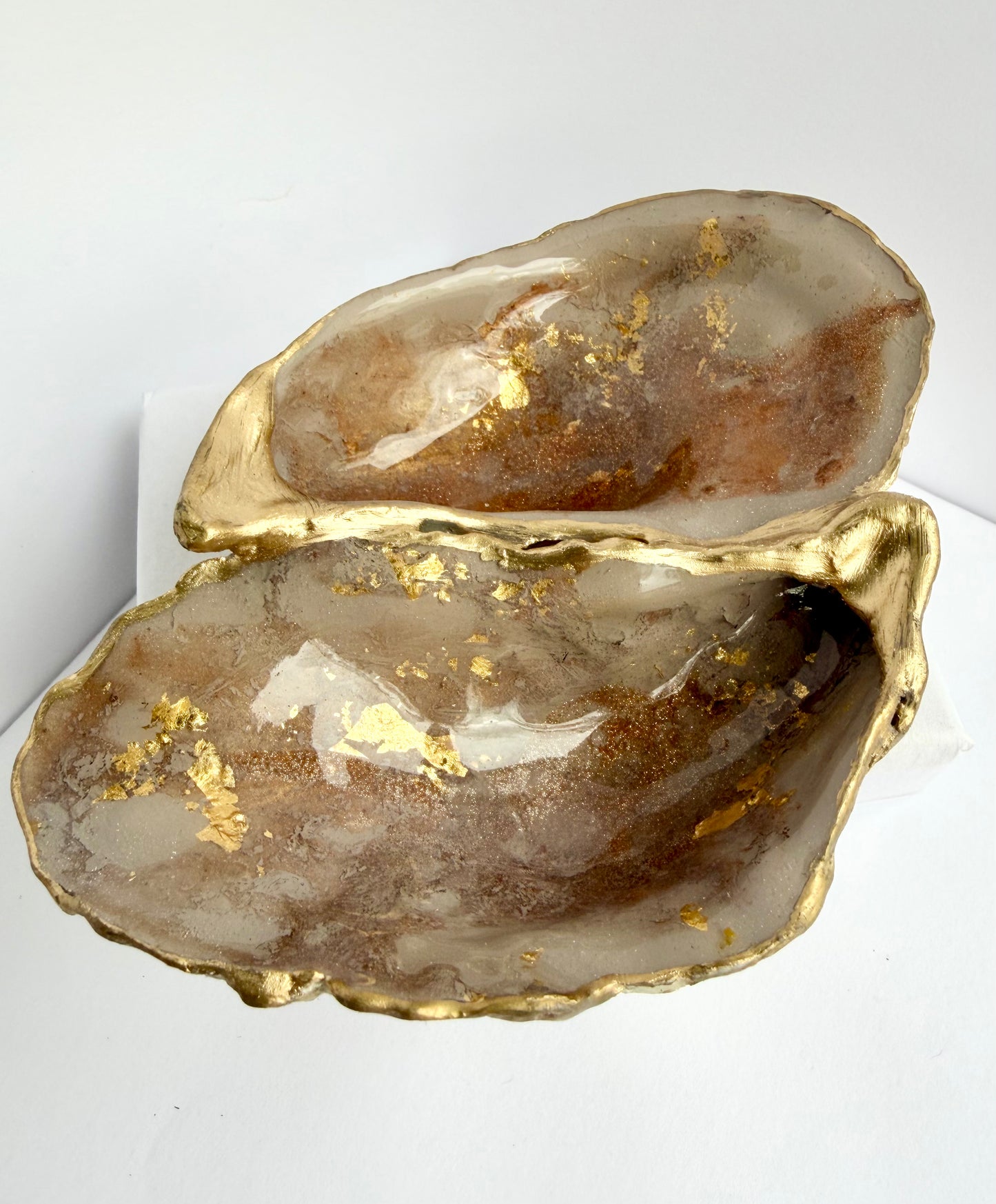 Hand painted Oyster pair