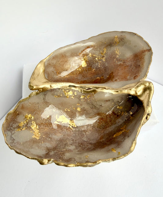 Hand painted Oyster pair